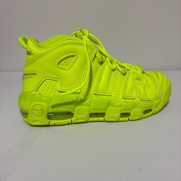 NIKE Men's Air More Uptempo '96 Lifestyle Shoes